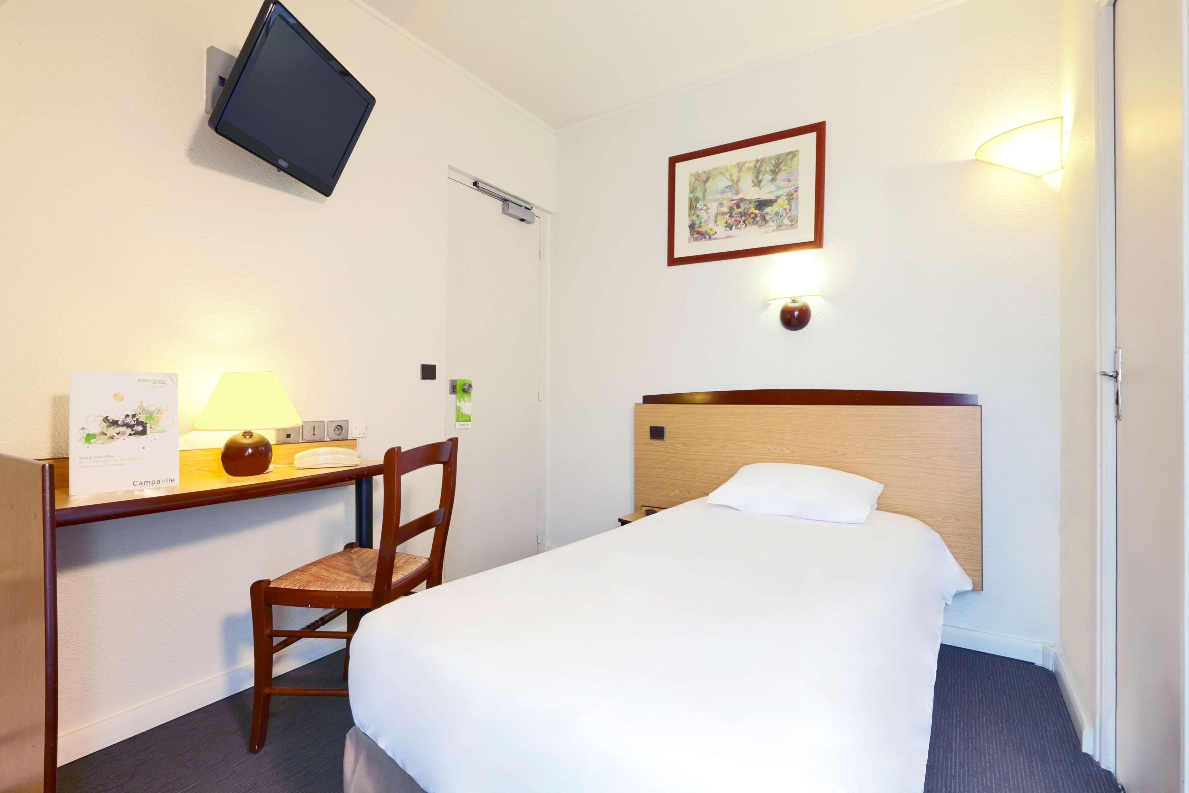 Hotel Campanile Paris Ouest - Boulogne Esterno foto