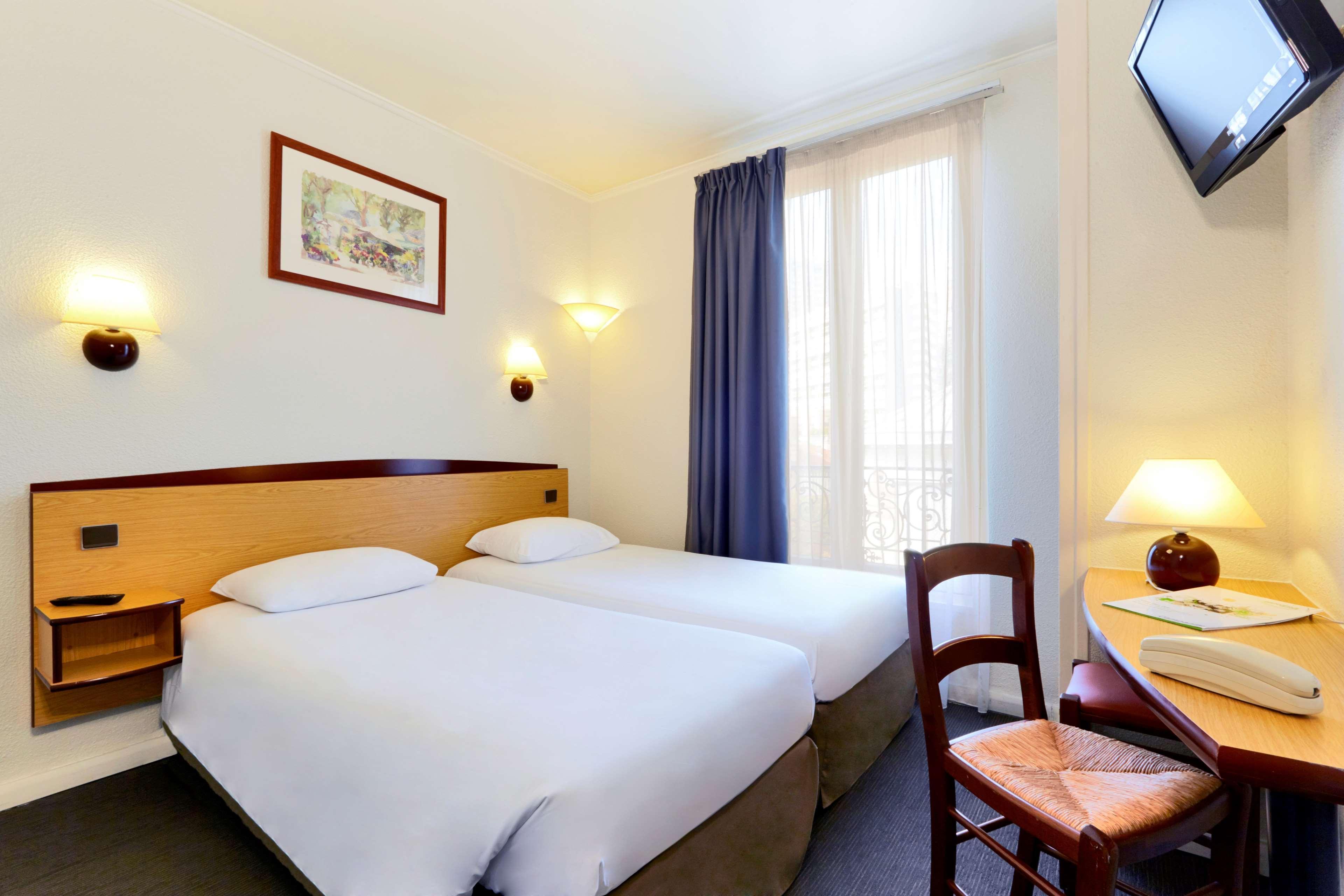Hotel Campanile Paris Ouest - Boulogne Esterno foto