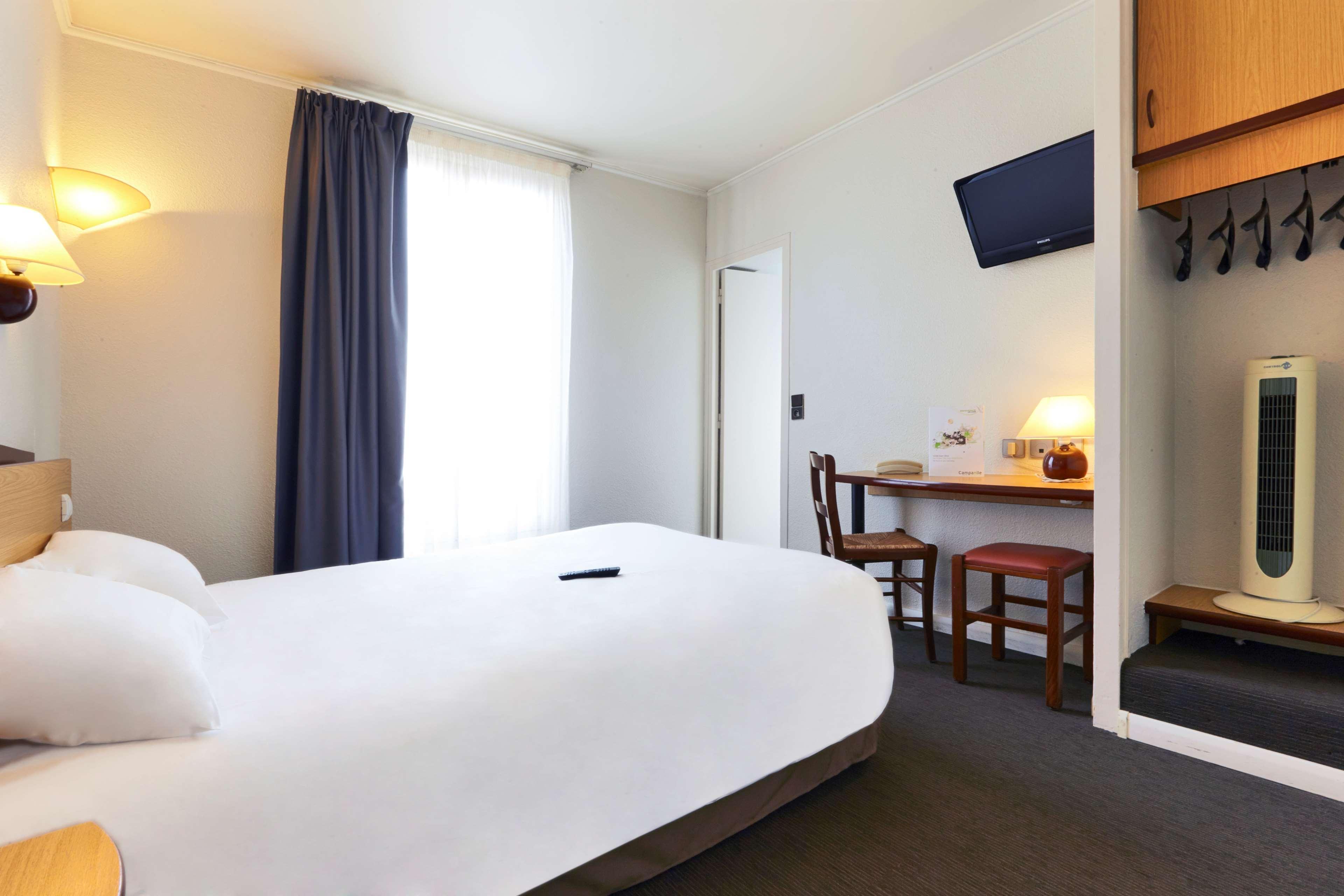 Hotel Campanile Paris Ouest - Boulogne Esterno foto
