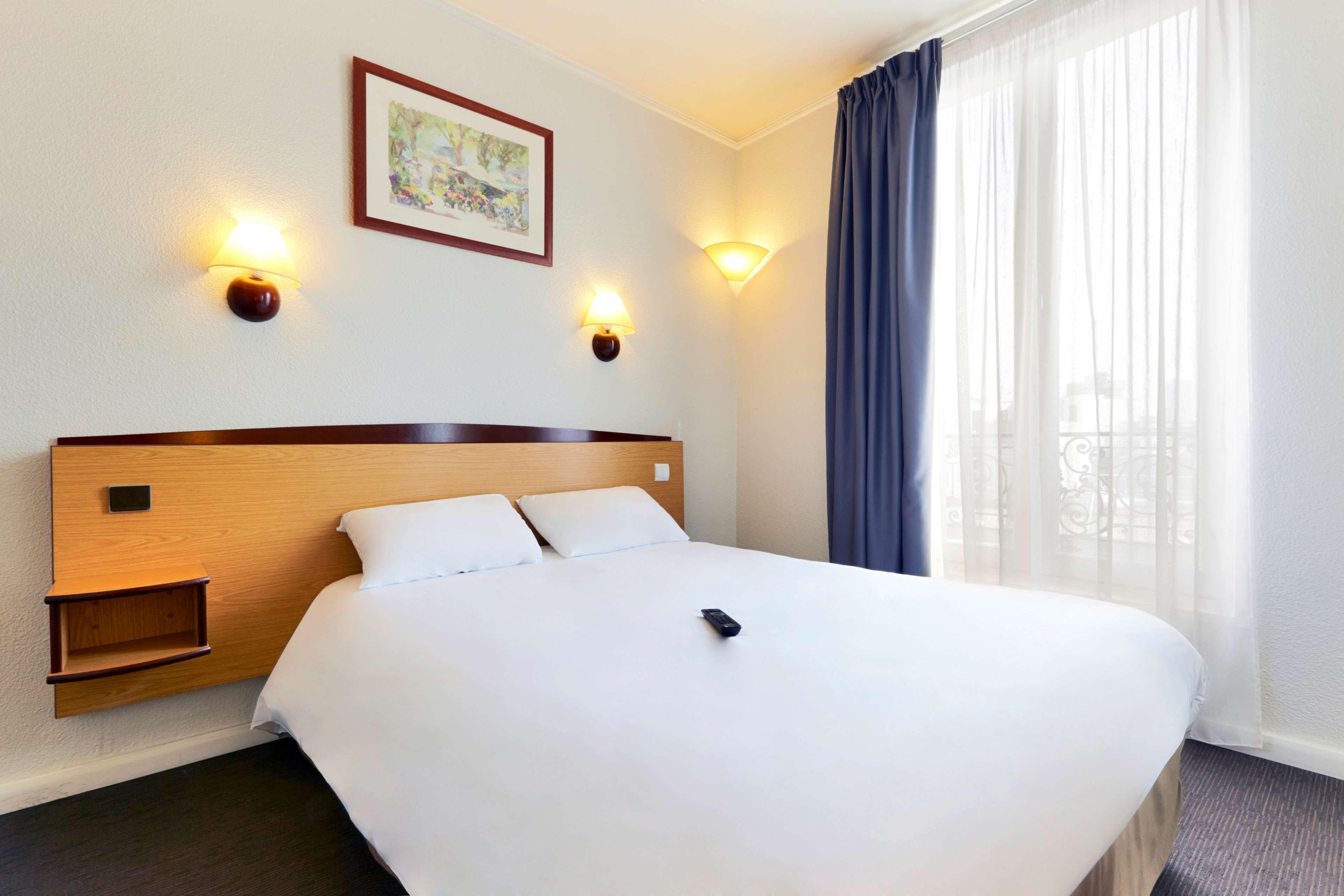 Hotel Campanile Paris Ouest - Boulogne Esterno foto