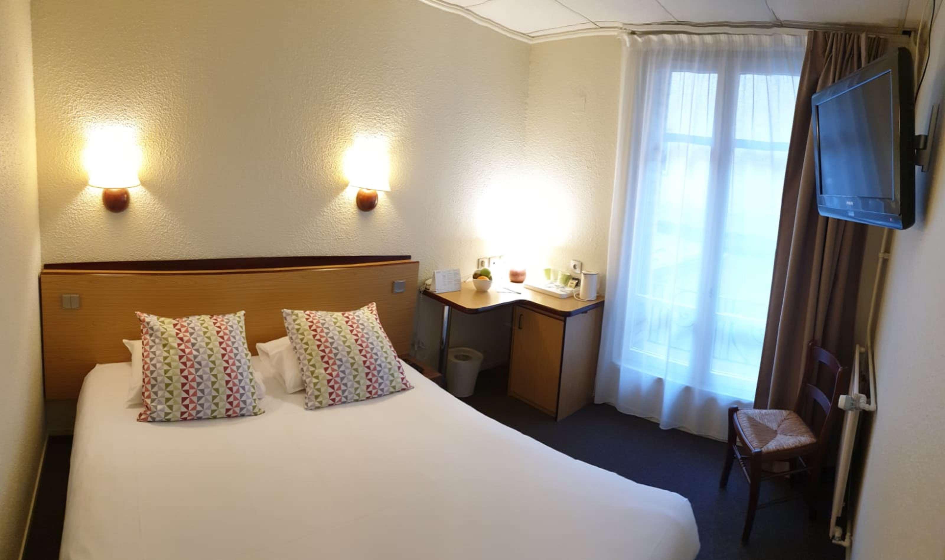 Hotel Campanile Paris Ouest - Boulogne Esterno foto